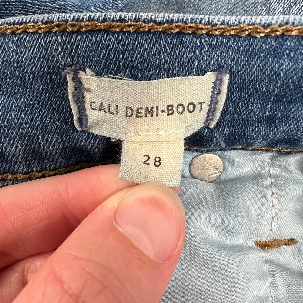Blogger Favorite Madewell Cali Demi-Boot Jeans Fleetwood Wash Raw-Hem Cropped 28 - Picture 8 of 16